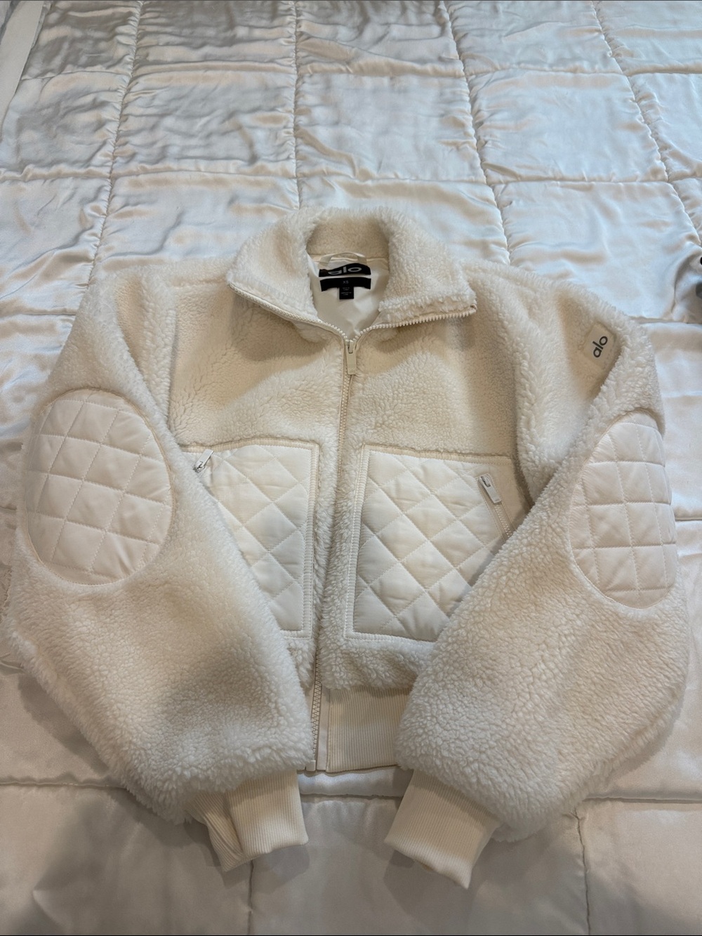ALO Yoga Cream Sherpa Quilted Pocket Jacket